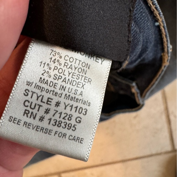 Flying Monkey jeans, size 30. Distressed/frayed at the bottom - Picture 3 of 5